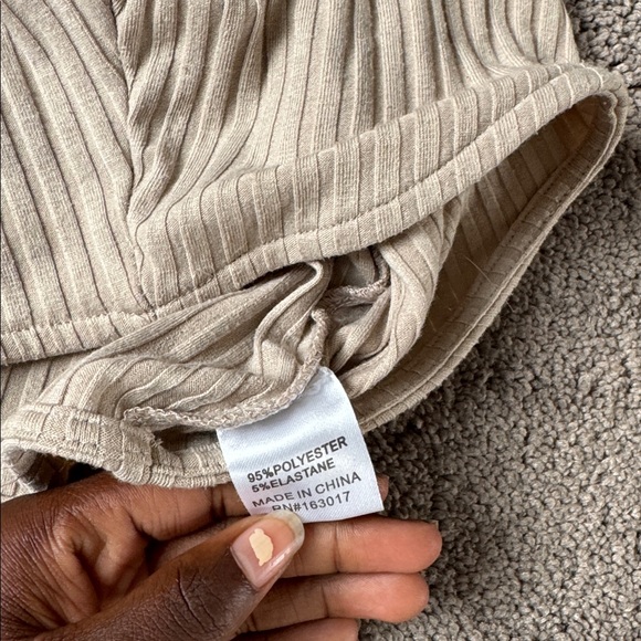 Princess Polly Tan Ribbed Tank Crop Top SIZE 2 - Picture 3 of 5